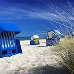Strand-hotel لوبه