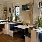 فندق Strand-hotel لوبه