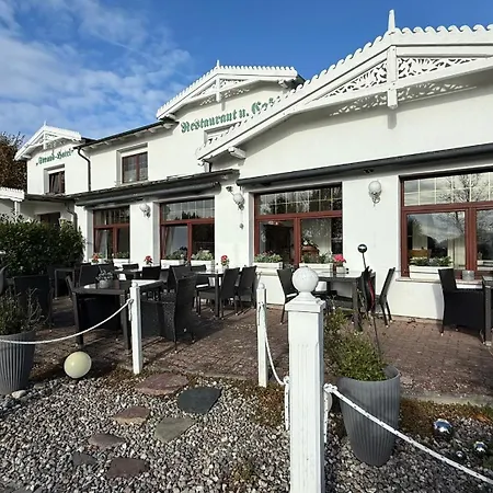 Hotell Strand-hotel Lobbe